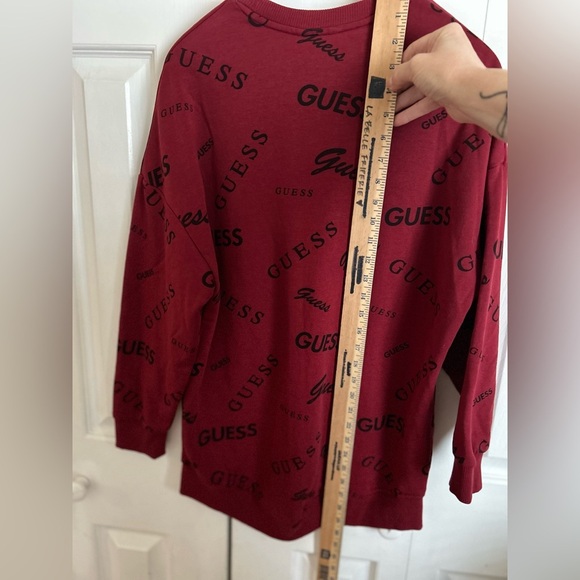 Guess high low  sweatshirt - Picture 10 of 11